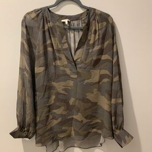 JOIE Camo flowy blouse